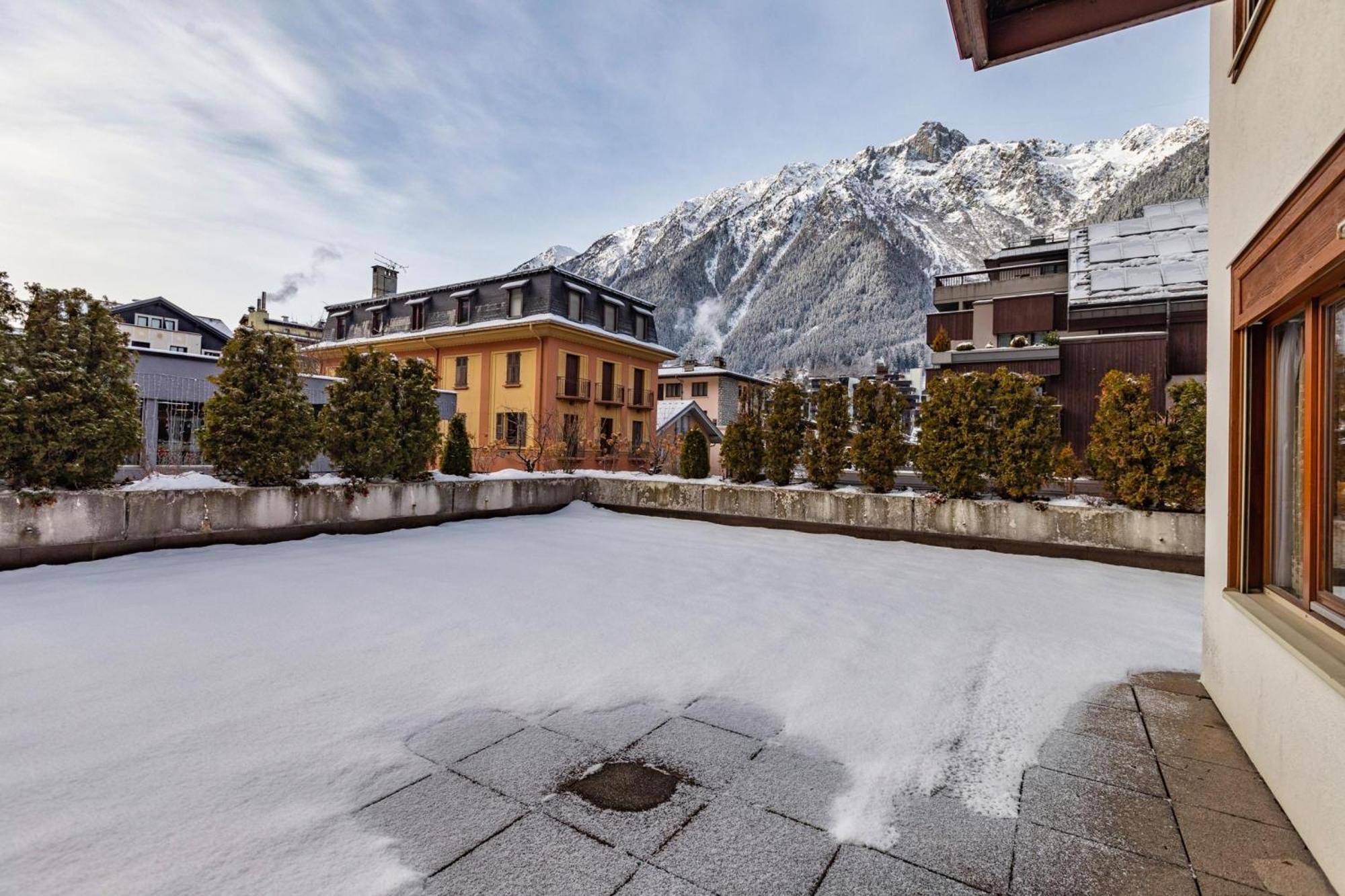 Duplex Aiguille Du Midi Large Terrasse - Happy Rentals Chamonix Bagian luar foto