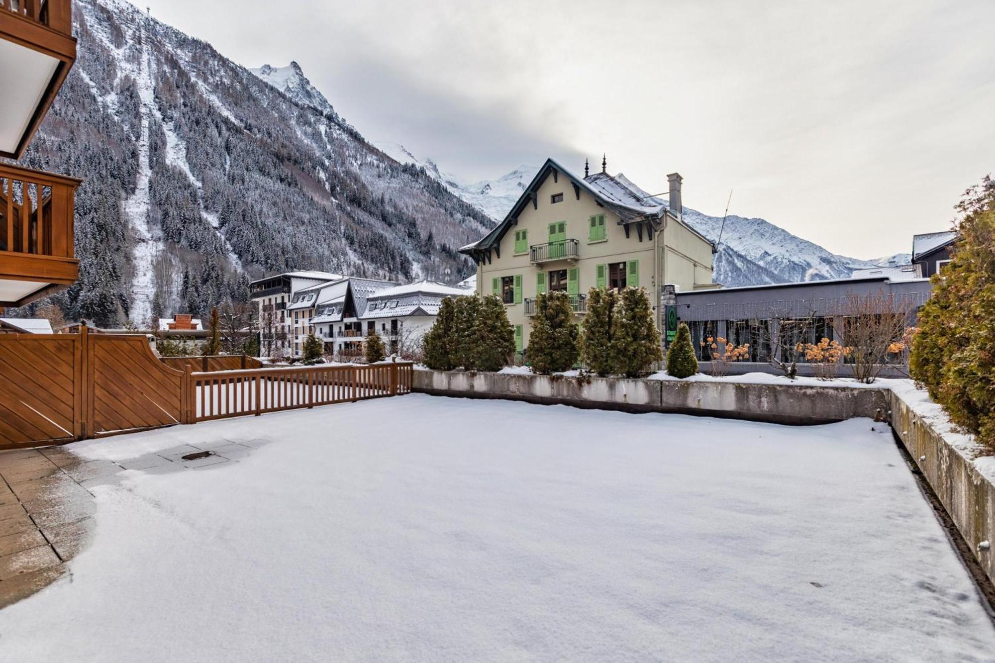 Duplex Aiguille Du Midi Large Terrasse - Happy Rentals Chamonix Bagian luar foto